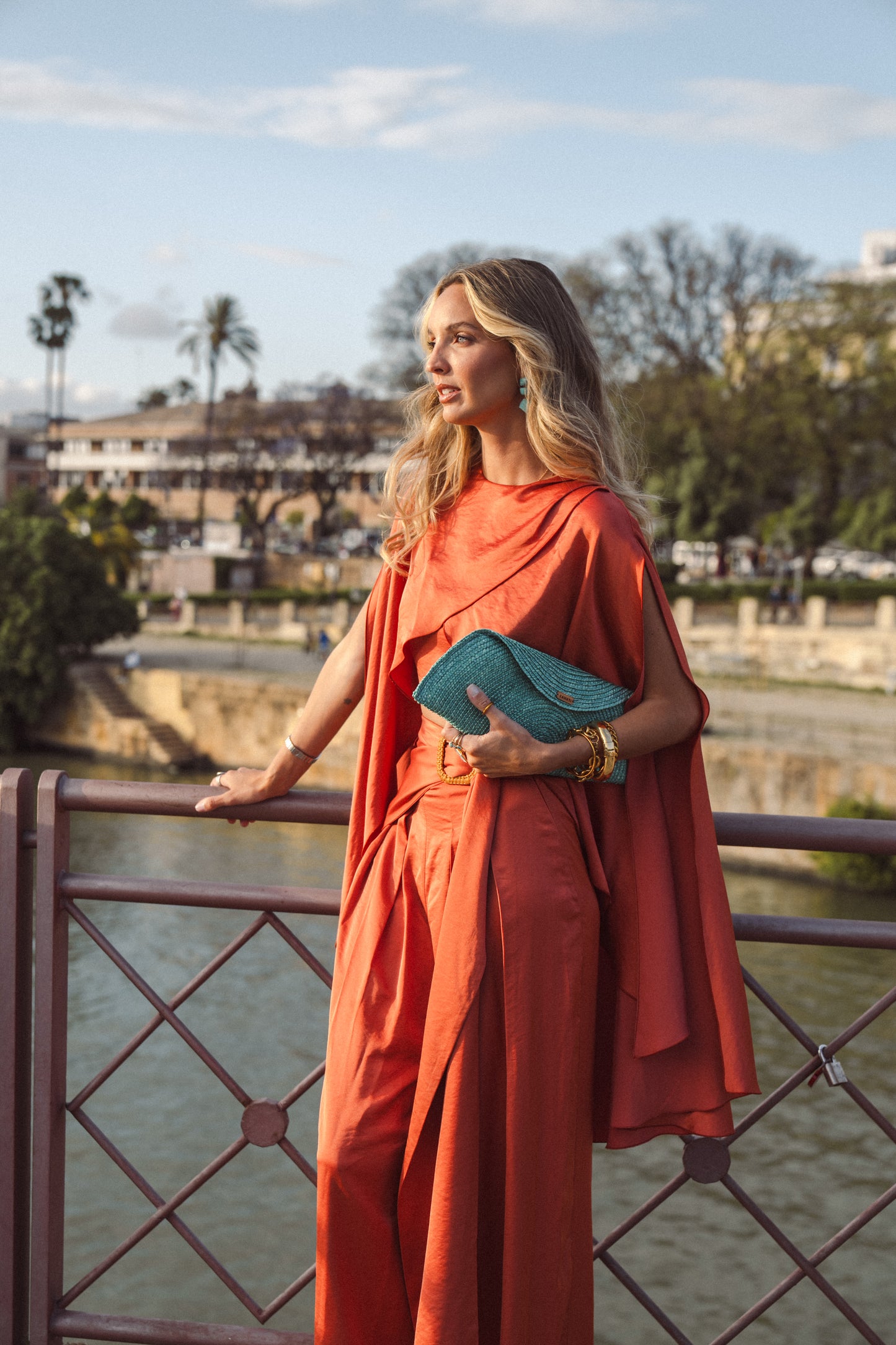 Bolso de mano Baguette mediana azul turquesa