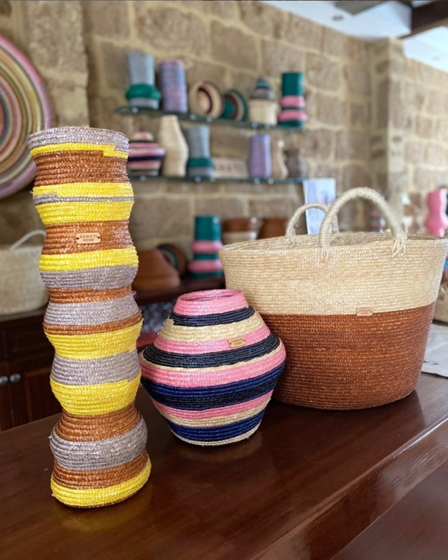 ZAHATI HOME jarron uva (izq). jarron frambuesa (centro). cesta bicolor redonda. png