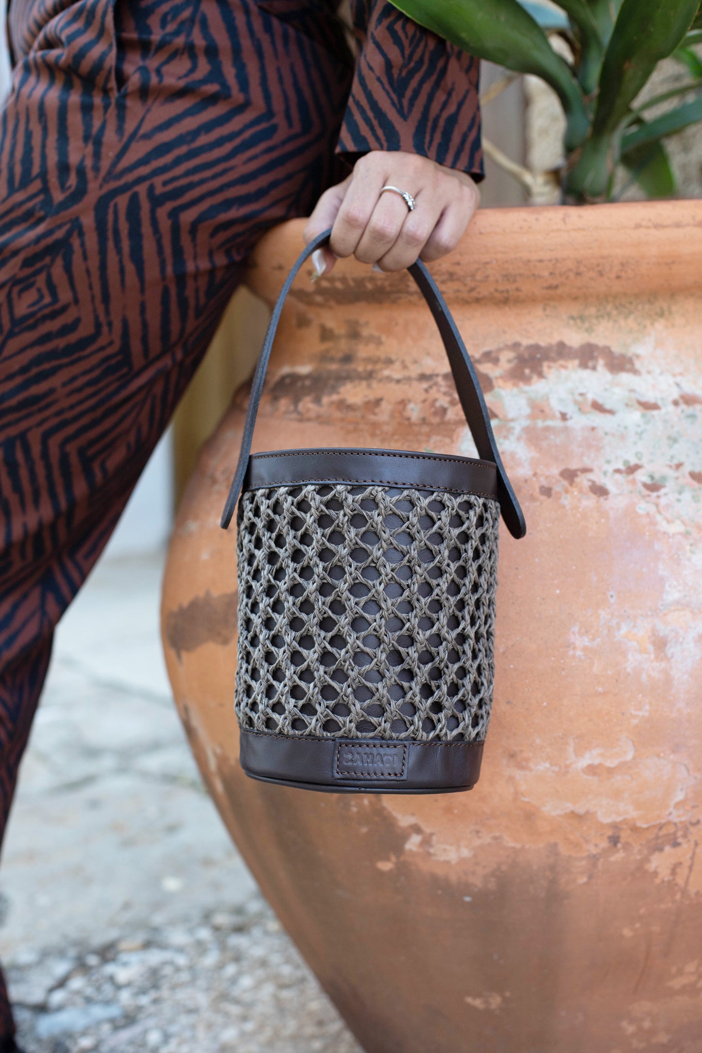 Bolso cubo Zig Zag chocolate + marrón