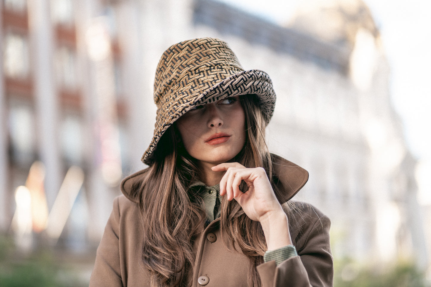 Mavari Tetrix ocre ala L