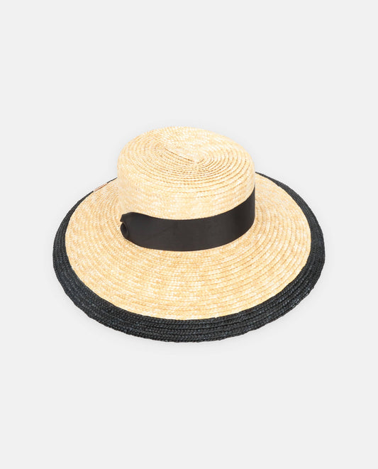 Cuchi flow black hat with M brim